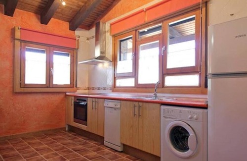 Vadillo House | Guest Rated 10/10: El Mirador De Campumedra with Spa & Views
