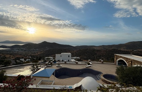 Ios Villa | Country House 'Faith - Ios' with Sea View, Wi-Fi and Air Conditioning