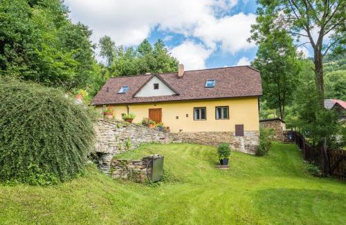 Lipovce House | Pet-Friendly Country House Fort Lacnov - Rated 9.3/10