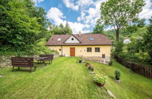 Lipovce House | Pet-Friendly Country House Fort Lacnov - Rated 9.3/10