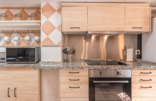 Barrio de la Vega House | Country House 'Hitos' with Mountain View, Wi-Fi and Air Conditioning