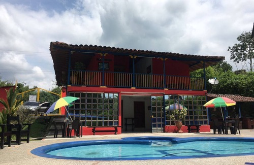 Pueblo Tapao Ski Chalet | Cozy Country House Retreat in the Heart of Quindio