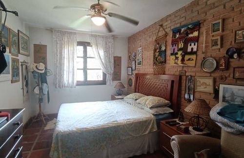 Sorocaba Cottage | Pet-Friendly Country House with Ocean View in Ibiúna