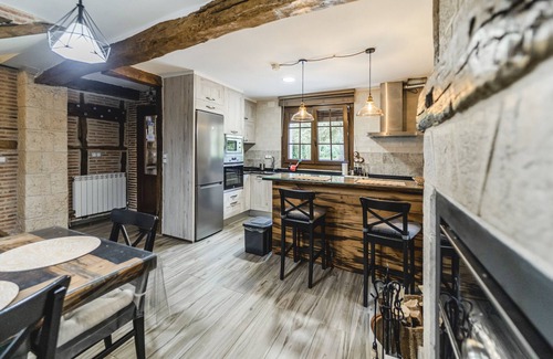 Valmala House | Scenic Country House 'La Genciana' with Mountain Views