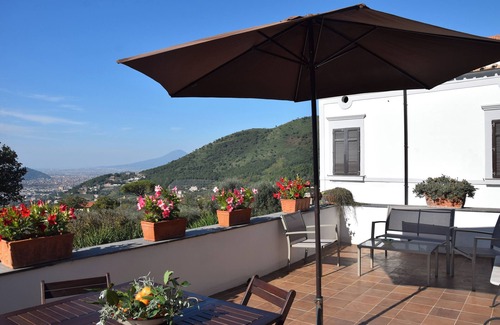 Cava de' Tirreni House | Idyllic Country House Near Naples with Spa and Breakfast