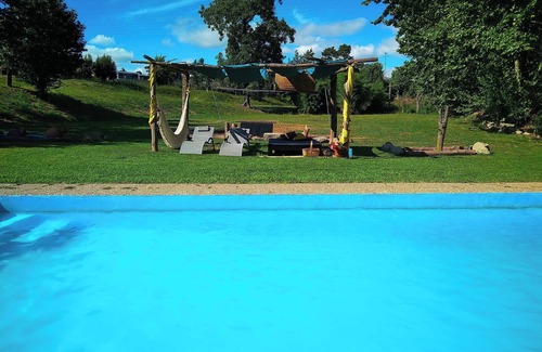 Felgueiras Cottage | Relaxing Country House Near Oporto with Pool & Spa
