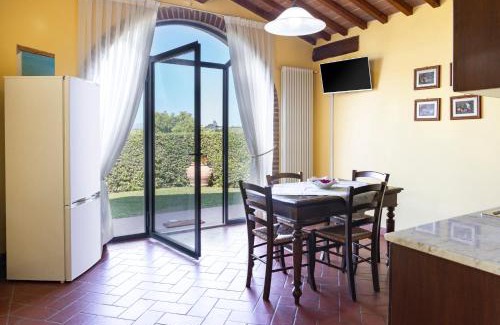 Cerreto Guidi House | Idyllic Country House Oasi Verde with Pool near Florence