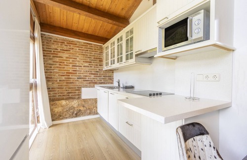 Oden Villa | Scenic Country House 'Panoramico' with Lake View & Wi-Fi