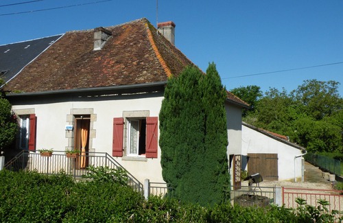 Mouhet House | Inviting Country House with Year-Round Heated Pool