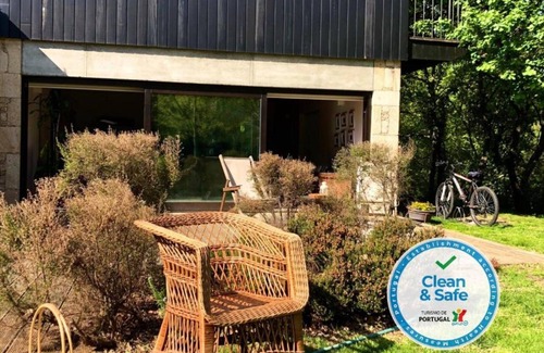 Monserrate Cottage | Idyllic Country House Lamosa with Pool & Spa in Geres