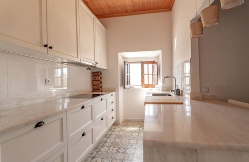 Santarem Cottage | Relax at Quinta das 3 Nogueiras with Pool & Ocean Views