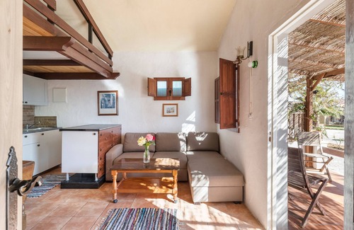 Torre-Pacheco Villa | Idyllic Santa Ana Mini Resort: Mountain Views & Pool Access