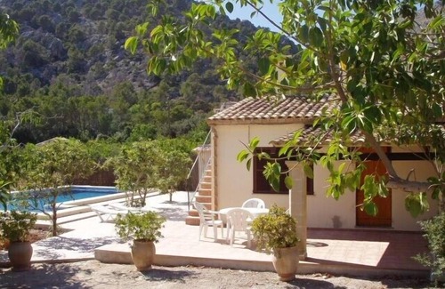 Pollensa Villa | Scenic Country House with Pool and Free Wi-Fi Awaits