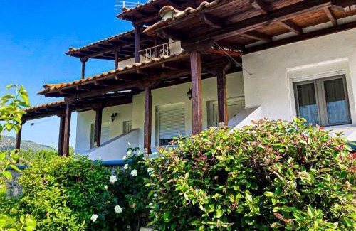 Sikia Apartment | Relaxing Country House Retreat in Sykia - Family & Pet Friendly