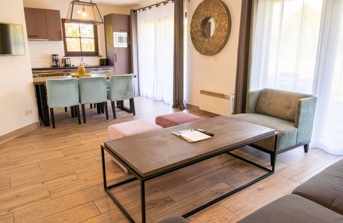 Dobbin-Linstow Apartment | Charming Vacation Homes at Van der Valk Resort Linstow