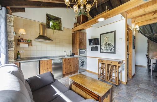 La Rad House | Villamoronta Country House: Mountain Views & Private Terrace