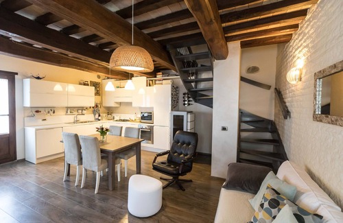 Montone House | Discover a Garden Oasis in Montone, Near Perugia Airport
