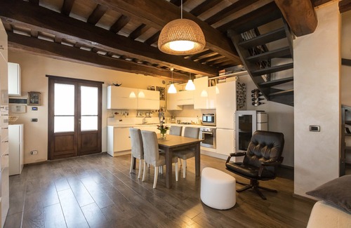 Montone House | Discover a Garden Oasis in Montone, Near Perugia Airport