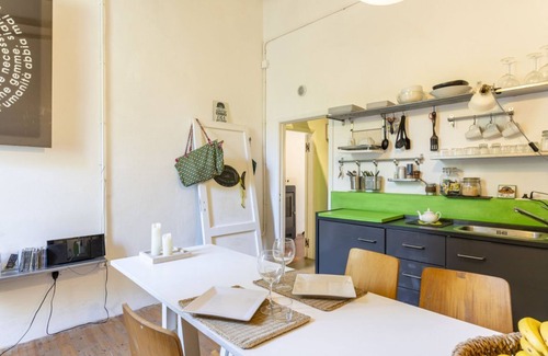 Livorno House | Cozy Country House with Garden and Private Parking Await