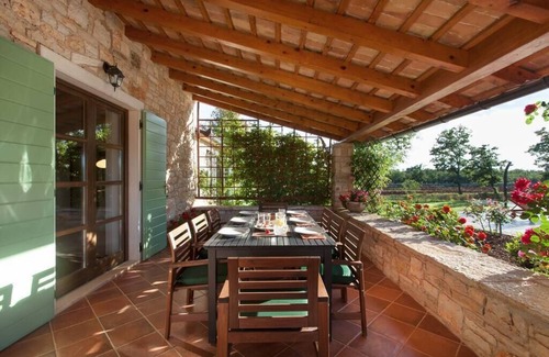 Bale Cottage | Serene Country House with Pool and Ocean Views