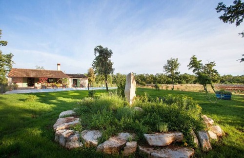 Bale Cottage | Serene Country House with Pool and Ocean Views
