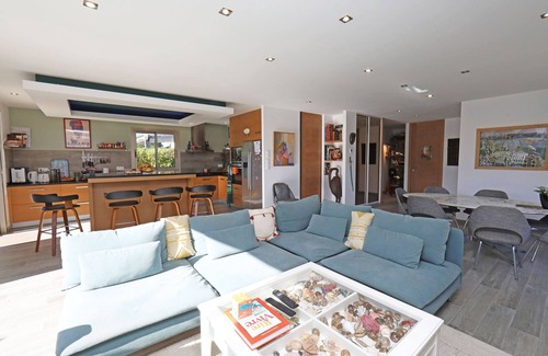 Urrugne Villa | Country house with private pool, air conditioning, and WiFi 10 min from center
