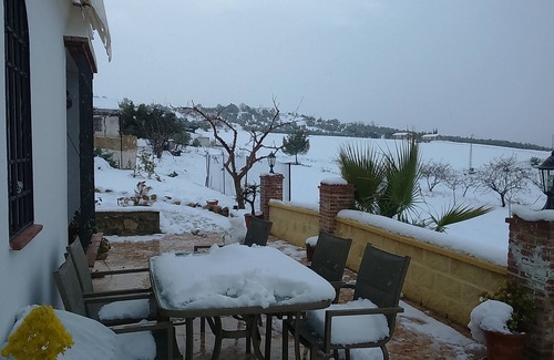 Arriate Cottage | Idyllic Country House with Pool, Ocean Views & Free WiFi