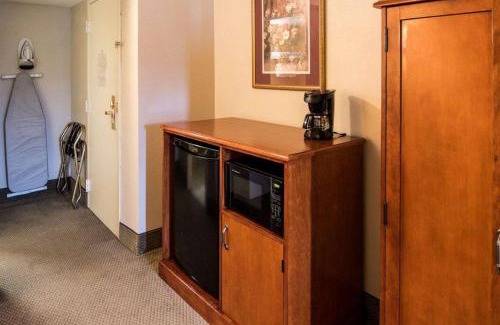 Dodds Addition Hotel | Oceanfront Retreat at Country Inn & Suites Rehoboth Beach