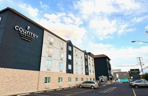 Dodds Addition Hotel | Oceanfront Retreat at Country Inn & Suites Rehoboth Beach