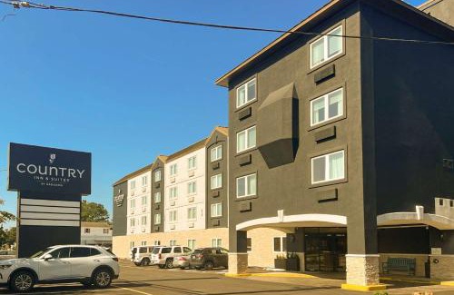 Dodds Addition Hotel | Oceanfront Retreat at Country Inn & Suites Rehoboth Beach