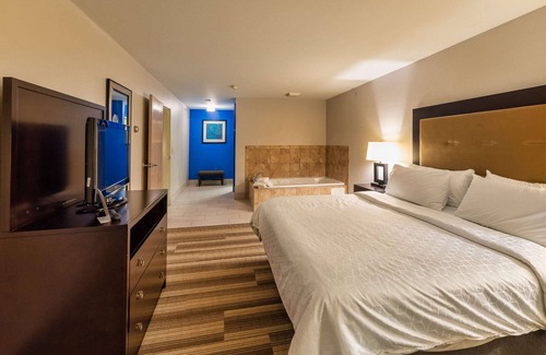 South Haven Hotel | Relaxing Retreat at Country Inn & Suites, South Haven