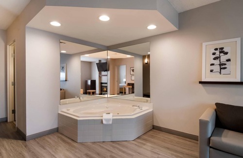 Harrisburg Hotel | Relaxing Stays at Country Inn & Suites Harrisburg Northeast