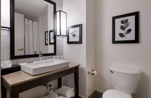 Harrisburg Hotel | Relaxing Stays at Country Inn & Suites Harrisburg Northeast
