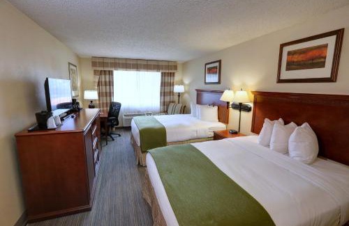 Toddville Road Hotel | Family-Friendly Getaway at Country Inn & Suites Charlotte