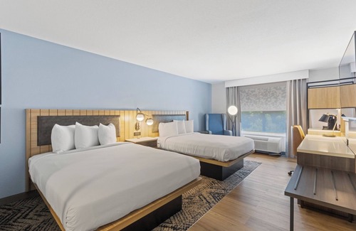 Savannah Hotel | Cozy Stay at Country Inn & Suites Near Savannah Airport