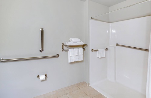 Ashland Hotel | Eco-Friendly Stay at Country Inn & Suites, Ashland VA