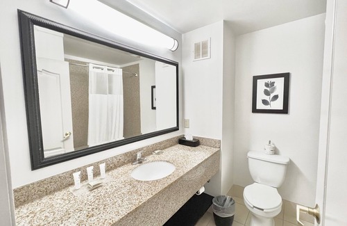 Emporia Hotel | Discover Country Inn & Suites: Family-Friendly Comfort