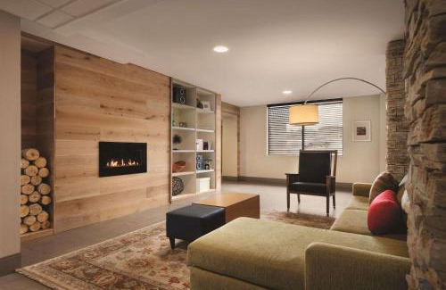 Erlanger Hotel | Pet-Friendly Retreat at Country Inn & Suites, Erlanger