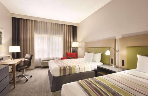 Raisin Hotel | Inviting Retreat at Country Inn & Suites Fresno North