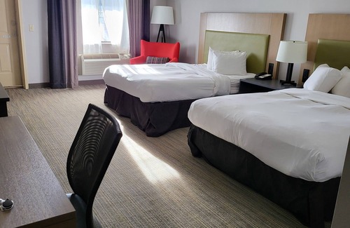 Jonesborough Hotel | Relaxing Retreat at Country Inn & Suites, Jonesborough TN