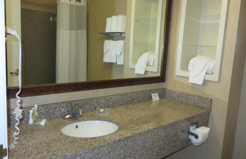 Merrillville Hotel | Comfortable Stay at Country Inn & Suites, Merrillville IN