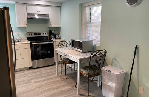 Charleston Apartment | Inviting Country Living Patio Apartment with Family Amenities