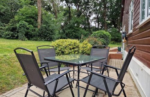 Polegate Apartment | Cozy Country Retreat by the Sea on National Cycle Network