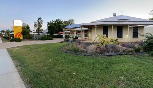 Gayndah Hotel | Explore Country Roads Motor Inn Gayndah - 4-Star Comfort