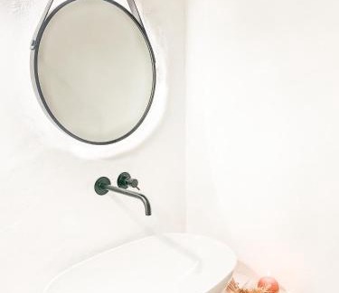 Sant'Andrea in Besanigo House | Inviting Oceanfront Rooms & Suite at La Quercia