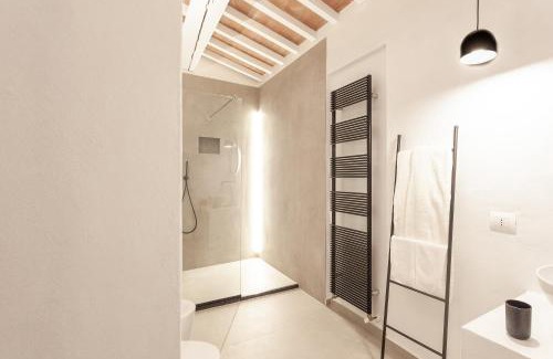 Sant'Andrea in Besanigo House | Inviting Oceanfront Rooms & Suite at La Quercia