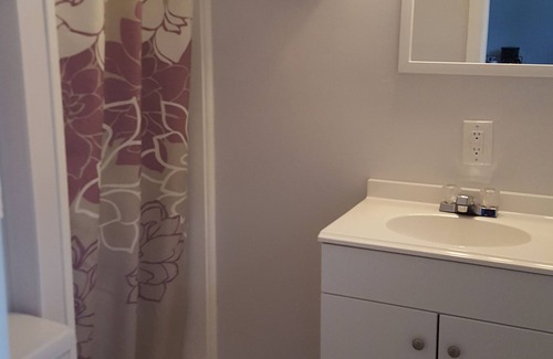 Littleton Hotel | Inviting Country Squire Motel with Kitchen & Breakfast Options