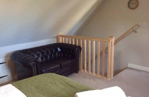 Malmesbury Apartment | Cozy Country Studio Apartment for Your Next Getaway