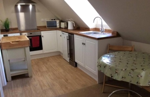 Malmesbury Apartment | Cozy Country Studio Apartment for Your Next Getaway