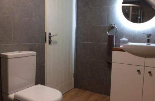 Malmesbury Apartment | Cozy Country Studio Apartment for Your Next Getaway